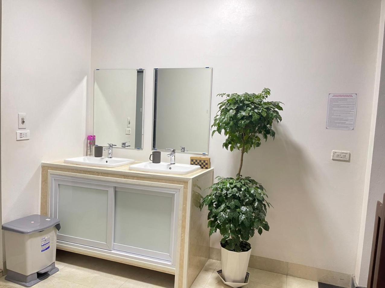 Nhat Sapa Hostel المظهر الخارجي الصورة